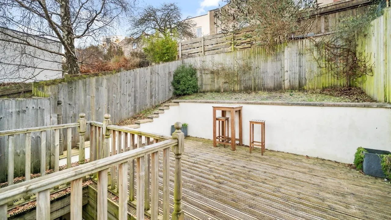 Cotswold Road North Apartment Bristol United Kingdom